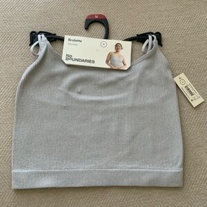 Women’s No Boundaries Light Gray Seamless Ribbed Bralette